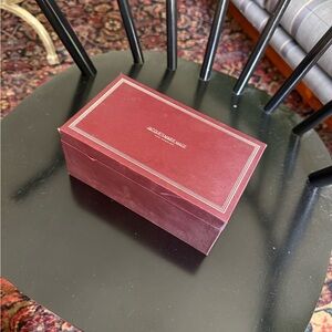 Jacques Marie Mage Burgundy Box